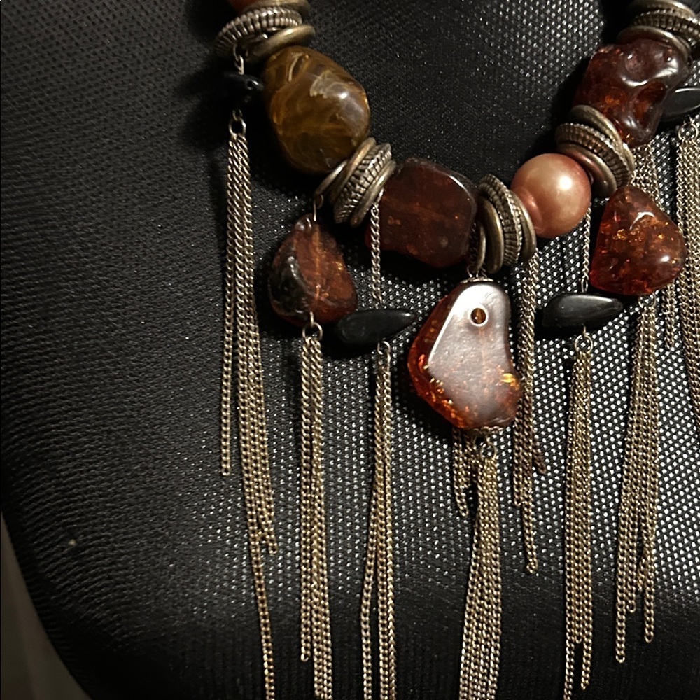 Elegant Multi-Stone Necklace - Picture 4 of 10